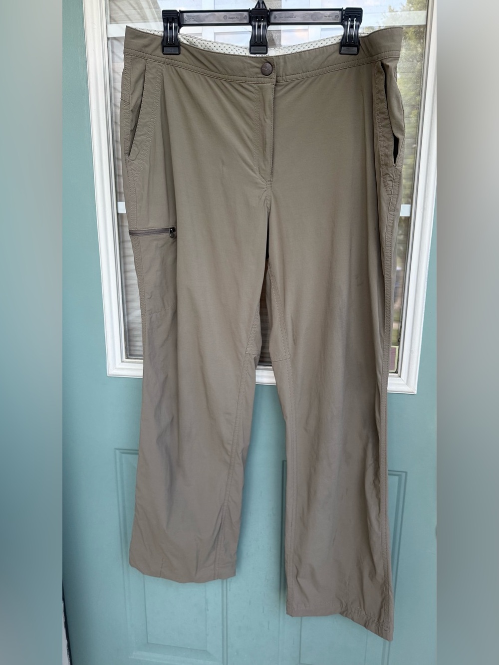 L.L.Bean Women’s Hiking Pants Size 16 Regular Tan Stretch Trail Zip Pockets